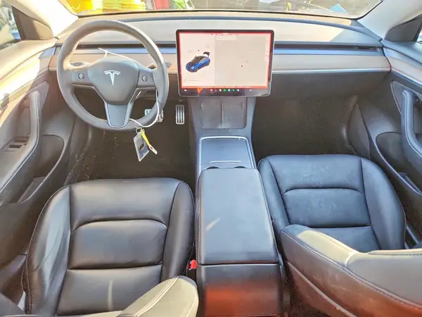 5YJ3E1EC8MF036243 2021 TESLA MODEL 3 - Image 8