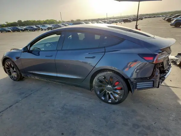 5YJ3E1EC8MF043970 2021 TESLA MODEL 3 - Image 2