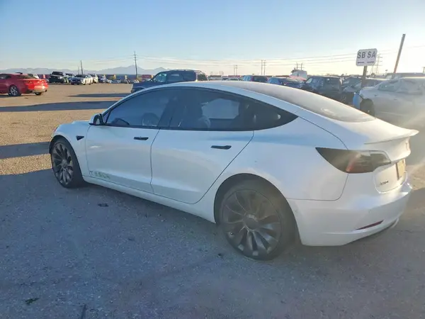 5YJ3E1EC8MF045234 2021 TESLA MODEL 3 - Image 2