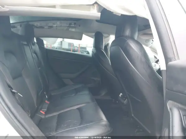5YJ3E1EC8MF055455 2021 TESLA MODEL 3 - Image 8