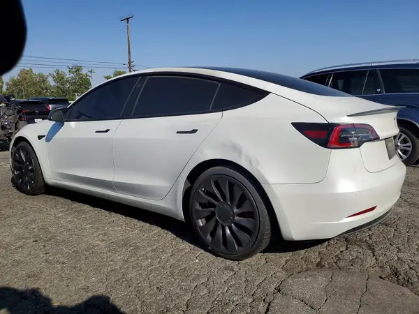5YJ3E1EC8MF078766 2021 TESLA MODEL 3 - Image 2