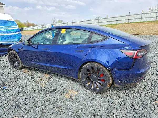 5YJ3E1EC8MF849551 2021 TESLA MODEL 3 - Image 2