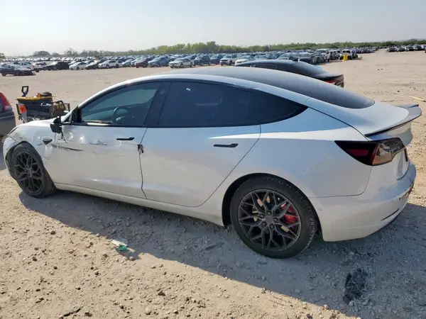 5YJ3E1EC8MF862719 2021 TESLA MODEL 3 - Image 2