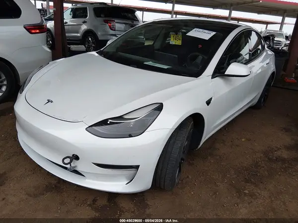5YJ3E1EC8MF879360 2021 TESLA MODEL 3 - Image 2