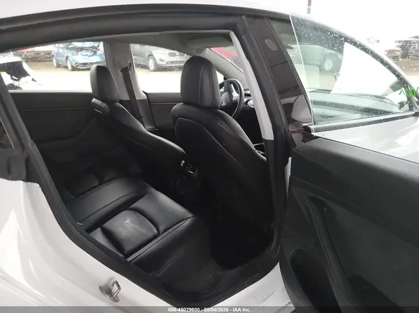 5YJ3E1EC8MF879360 2021 TESLA MODEL 3 - Image 8