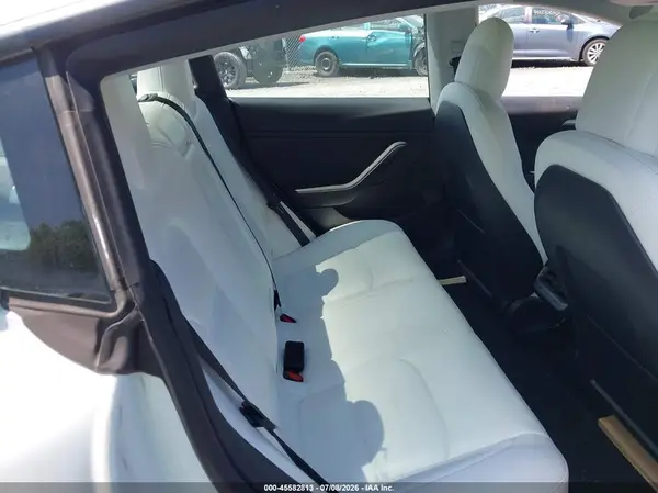 5YJ3E1EC8MF973335 2021 TESLA MODEL 3 - Image 8