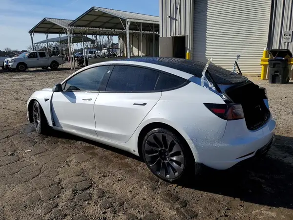 5YJ3E1EC8MF973366 2021 TESLA MODEL 3 - Image 2