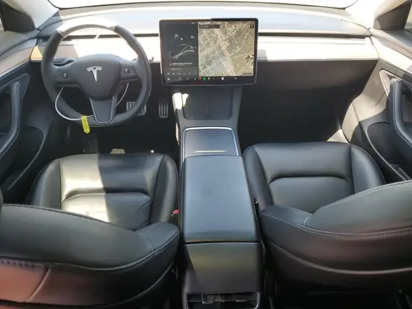 5YJ3E1EC8MF990586 2021 TESLA MODEL 3 - Image 8