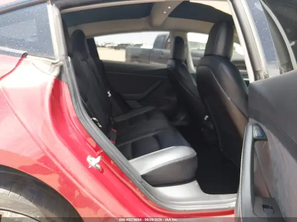 5YJ3E1EC8MF992399 2021 TESLA MODEL 3 - Image 8