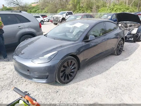 5YJ3E1EC8NF108267 2022 TESLA MODEL 3 - Image 2