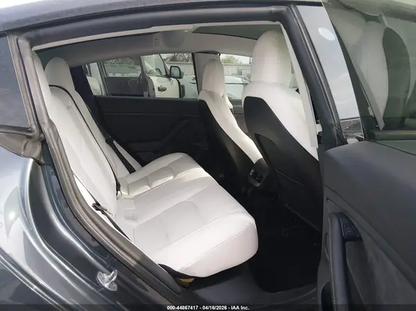 5YJ3E1EC8NF108267 2022 TESLA MODEL 3 - Image 8