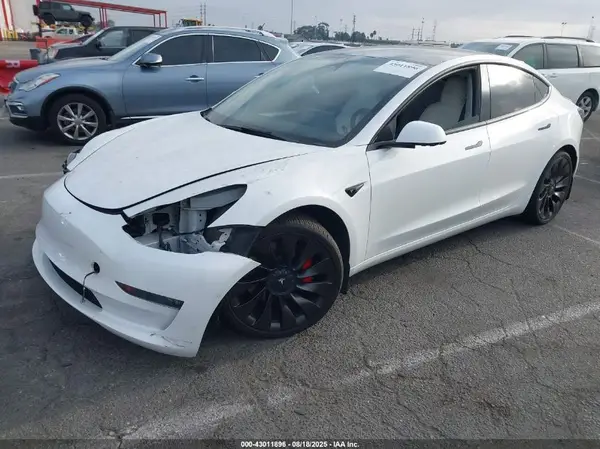 5YJ3E1EC8NF113324 2022 TESLA MODEL 3 - Image 2