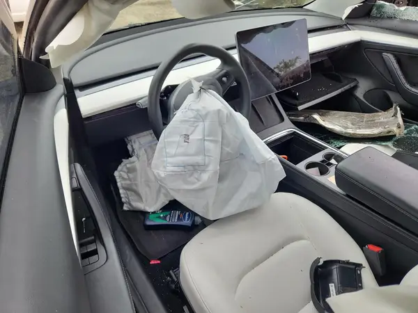 5YJ3E1EC8NF117812 2022 TESLA MODEL 3 - Image 8