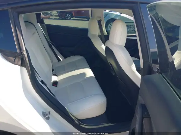 5YJ3E1EC8NF124713 2022 TESLA MODEL 3 - Image 8