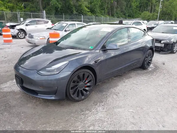 5YJ3E1EC8NF180330 2022 TESLA MODEL 3 - Image 2
