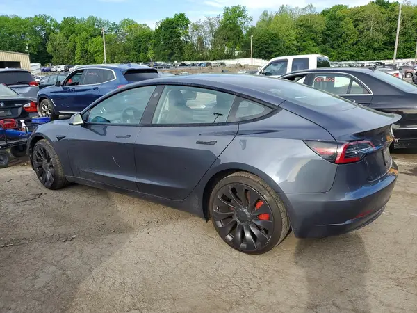 5YJ3E1EC8NF198388 2022 TESLA MODEL 3 - Image 2