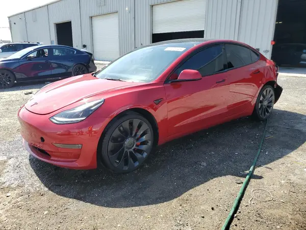 5YJ3E1EC8NF247945 2022 TESLA MODEL 3 - Image 1