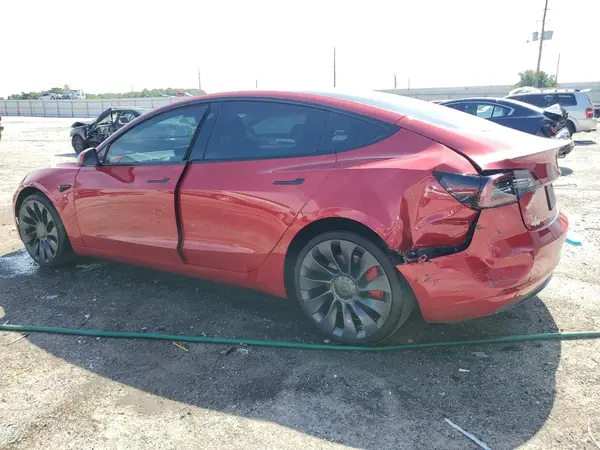 5YJ3E1EC8NF247945 2022 TESLA MODEL 3 - Image 2