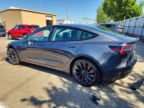 5YJ3E1EC8NF248318 2022 TESLA MODEL 3 - Image 2