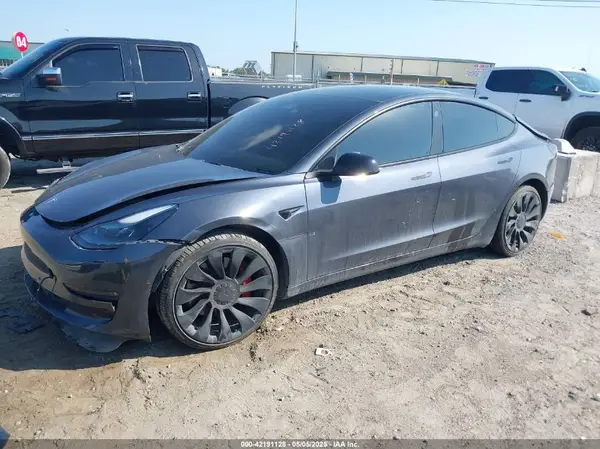 5YJ3E1EC8NF276975 2022 TESLA MODEL 3 - Image 2