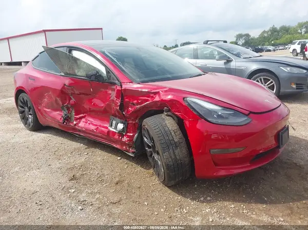 5YJ3E1EC8NF296854 2022 TESLA MODEL 3 - Image 1