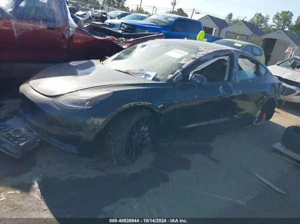5YJ3E1EC8NF340187 2022 TESLA MODEL 3 - Image 2