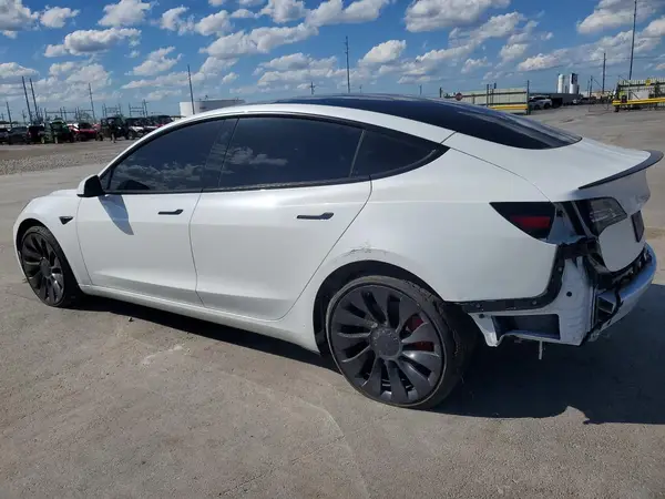 5YJ3E1EC8NF357250 2022 TESLA MODEL 3 - Image 2