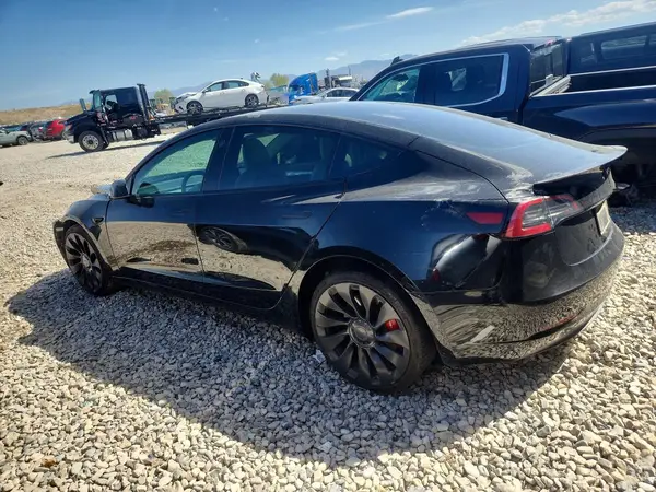 5YJ3E1EC8PF421225 2023 TESLA MODEL 3 - Image 2