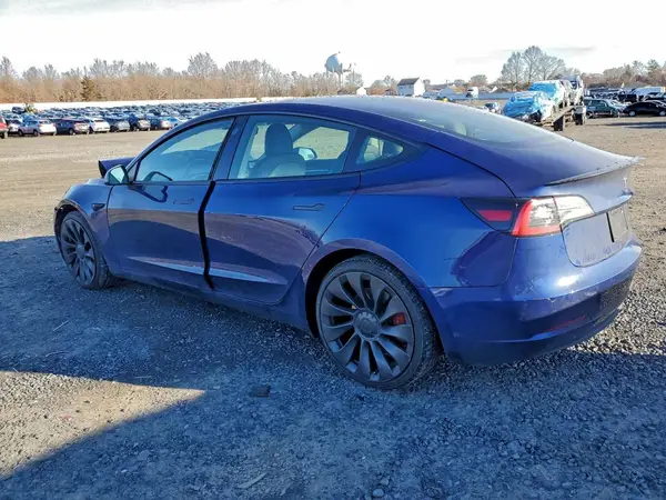5YJ3E1EC8PF465452 2023 TESLA MODEL 3 - Image 2