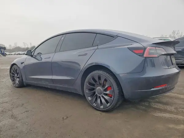 5YJ3E1EC8PF493364 2023 TESLA MODEL 3 - Image 2