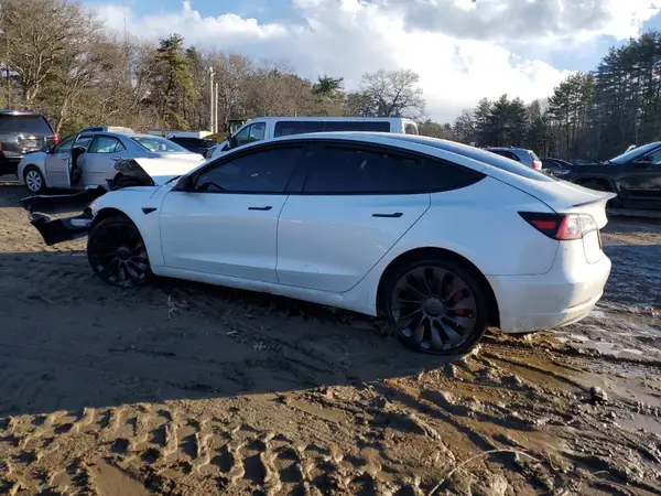 5YJ3E1EC8PF502757 2023 TESLA MODEL 3 - Image 2
