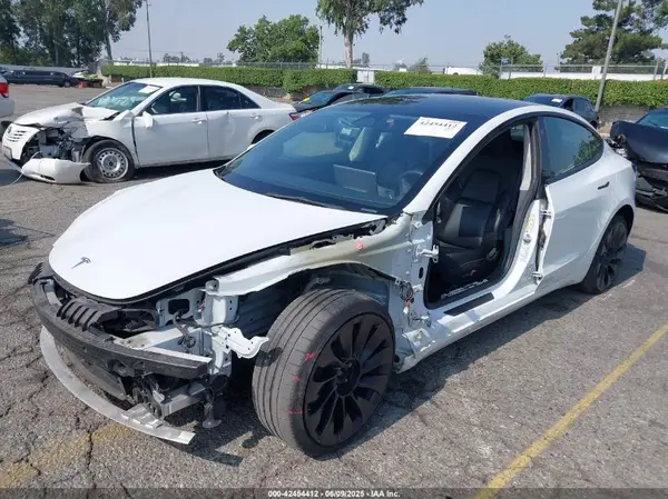 5YJ3E1EC8PF504525 2023 TESLA MODEL 3 - Image 2
