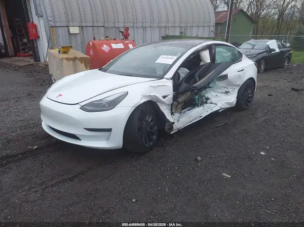 5YJ3E1EC8PF510809 2023 TESLA MODEL 3 - Image 2