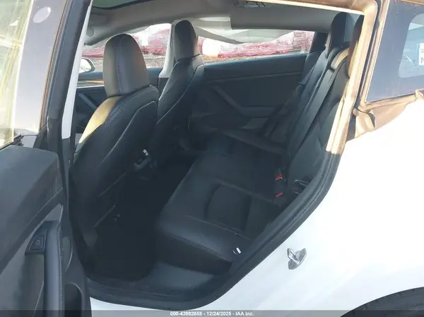 5YJ3E1EC8PF559492 2023 TESLA MODEL 3 - Image 8