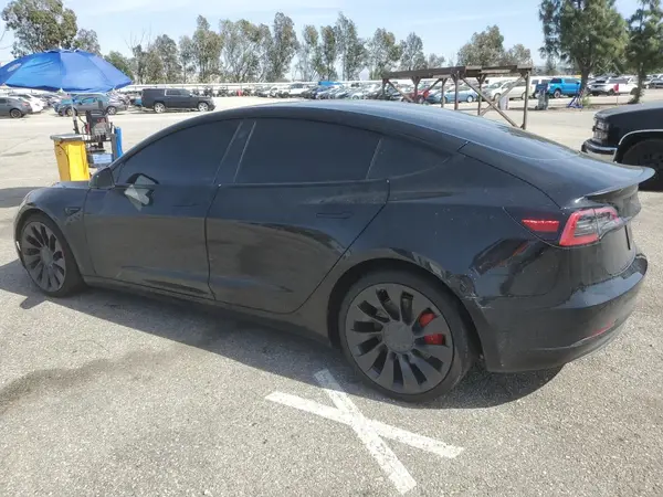 5YJ3E1EC8PF586885 2023 TESLA MODEL 3 - Image 2
