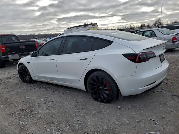 5YJ3E1EC8PF588037 2023 TESLA MODEL 3 - Image 2