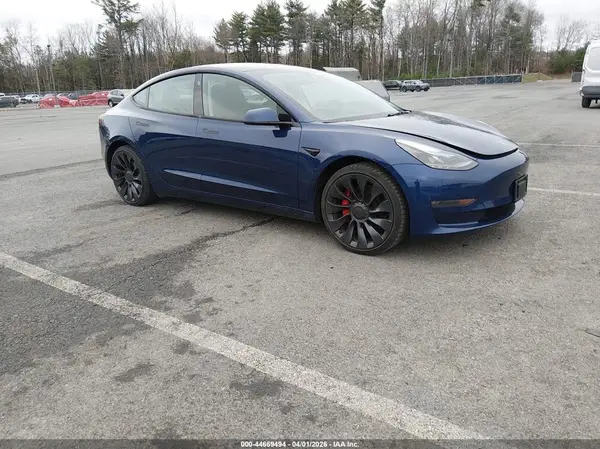 5YJ3E1EC8PF592704 2023 TESLA MODEL 3 - Image 1