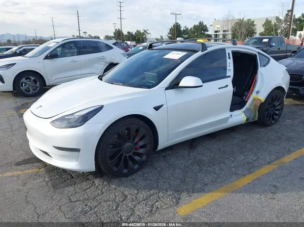 5YJ3E1EC8PF596543 2023 TESLA MODEL 3 - Image 2