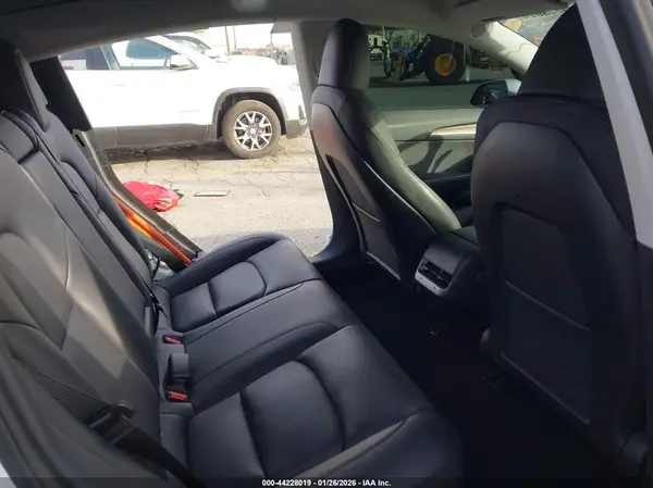 5YJ3E1EC8PF596543 2023 TESLA MODEL 3 - Image 8
