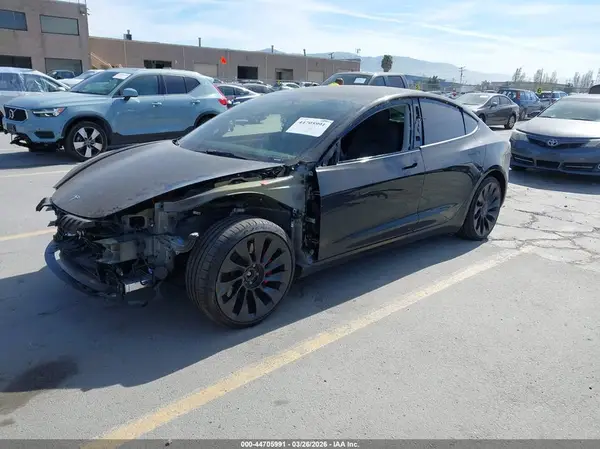 5YJ3E1EC8PF670916 2023 TESLA MODEL 3 - Image 2