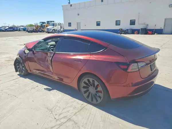 5YJ3E1EC8PF680393 2023 TESLA MODEL 3 - Image 2