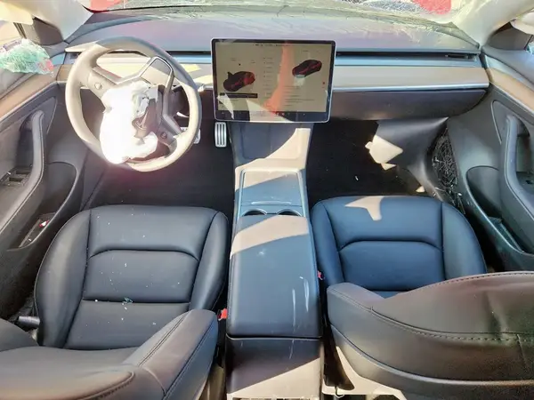 5YJ3E1EC8PF711786 2023 TESLA MODEL 3 - Image 8