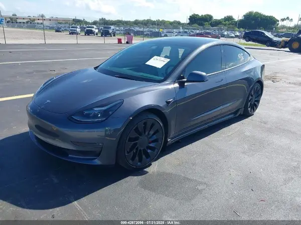 5YJ3E1EC8PF712596 2023 TESLA MODEL 3 - Image 2