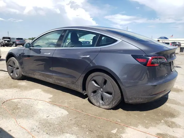 5YJ3E1EC9LF586226 2020 TESLA MODEL 3 - Image 2