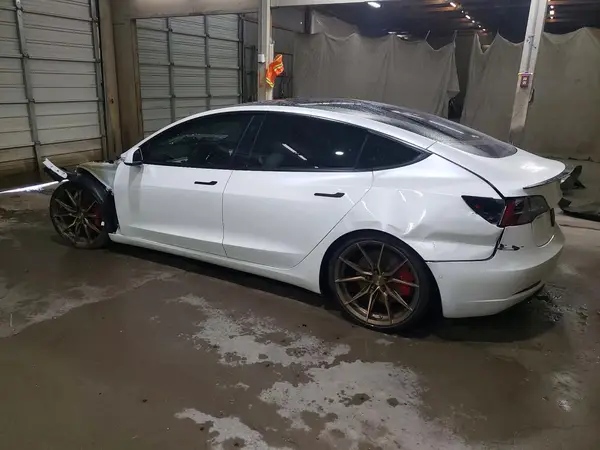 5YJ3E1EC9LF624800 2020 TESLA MODEL 3 - Image 2