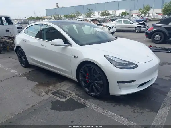 5YJ3E1EC9LF641242 2020 TESLA MODEL 3 - Image 1