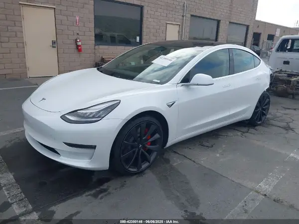 5YJ3E1EC9LF641242 2020 TESLA MODEL 3 - Image 2