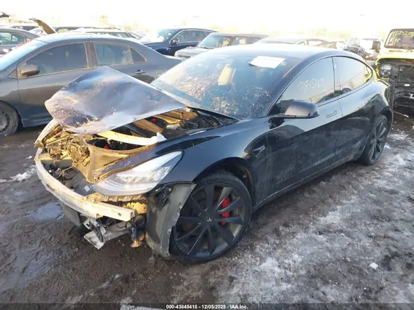 5YJ3E1EC9LF647266 2020 TESLA MODEL 3 - Image 2