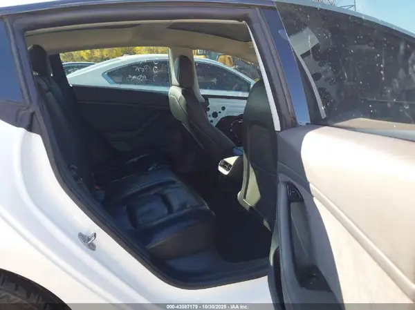 5YJ3E1EC9LF784546 2020 TESLA MODEL 3 - Image 8