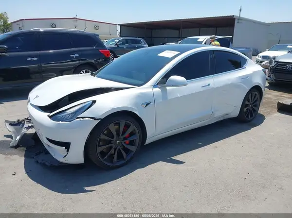 5YJ3E1EC9LF805413 2020 TESLA MODEL 3 - Image 2